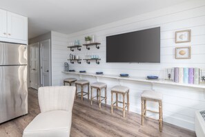 Interior - Brand New As Seen on HGTV! Deluxe Beachfront Villa W/ Beautiful Ocean Views (Hilton Head Island)