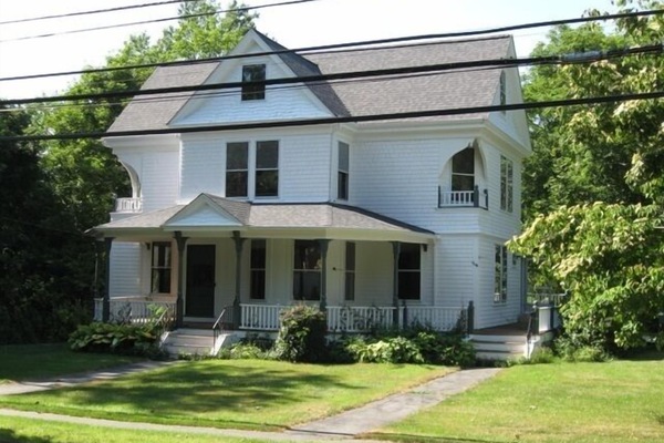 Historic Victorian with plenty of space.