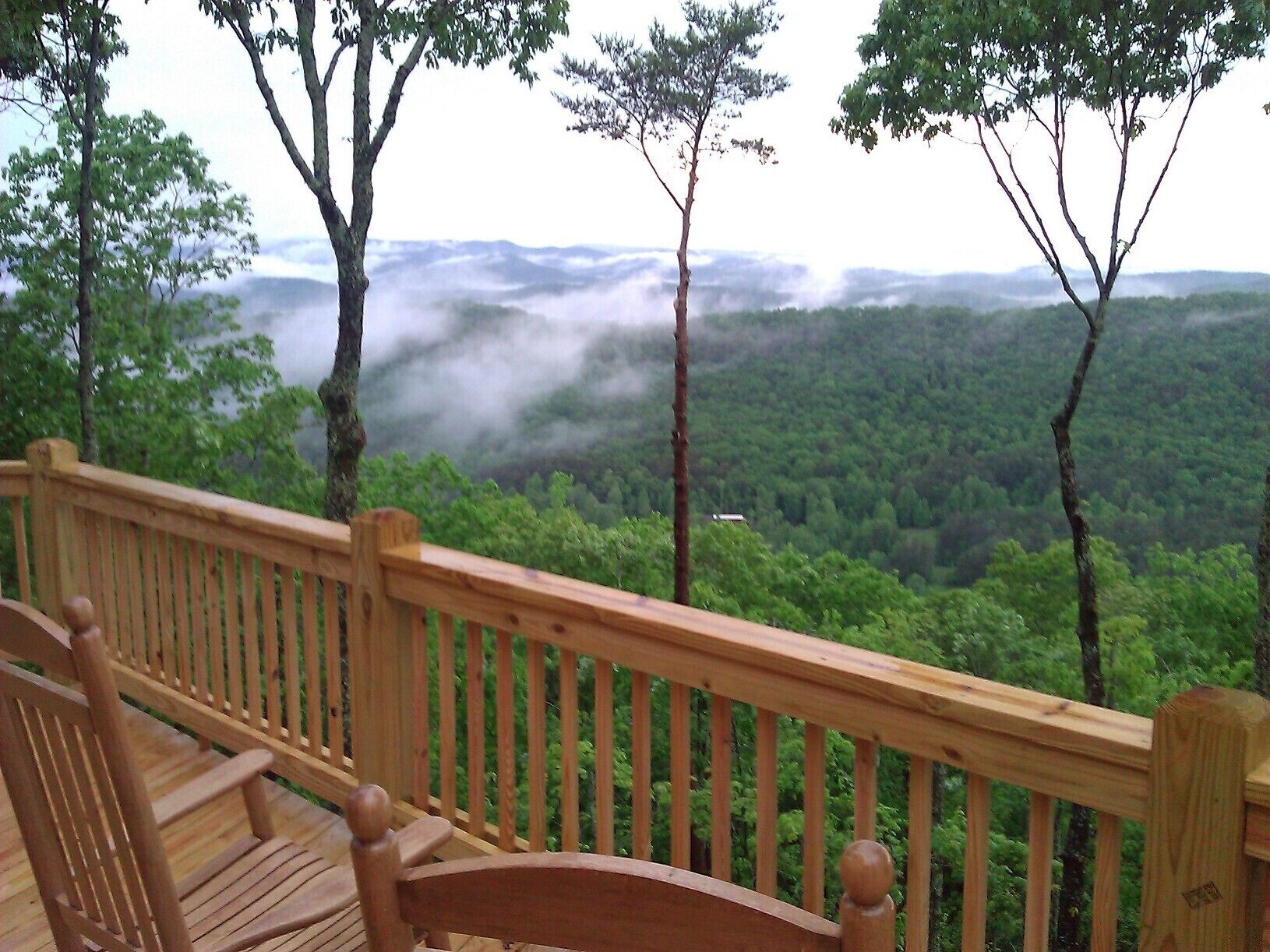Aska Mountaintop Cabin for Three Couples with Panoramic Views !