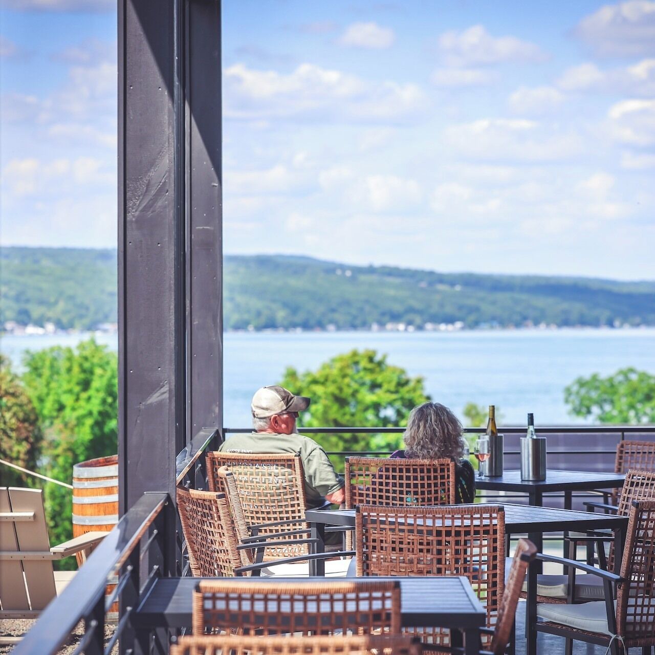 تناول الطعام بالخارج