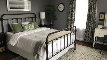 3 Schlafzimmer, BĂŒgeleisen/BĂŒgelbrett, kostenloses WLAN, BettwĂ€sche