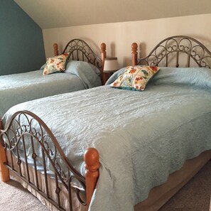 3 soverom, reiseseng for barn, wi-fi og sengetøy