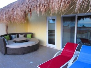 Terrace/patio - Brand New Luxury Villa, 3 BR, 3.5 Bath, Ocean Front, Sleeps 6 (Quintana Roo)