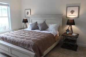 5 bedrooms, desk, iron/ironing board, WiFi