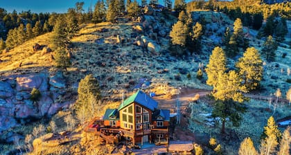 🌄Luxuriöses Berghaus - Pike's Peak Views, Wifi, DISH, HotTub, PoolTable!😮
