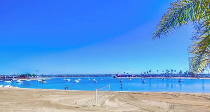 3 Levels of Water Front • A/C • 5 Outdoor Spaces