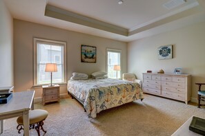 5 Schlafzimmer, Bügeleisen/Bügelbrett, WLAN