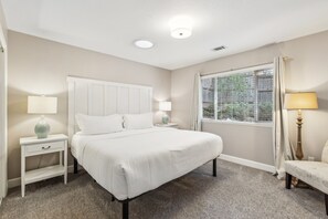 2 Schlafzimmer, Schreibtisch, Bügeleisen/Bügelbrett, kostenloses WLAN