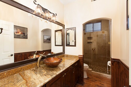 Spacious Coastal Aviara Pool Home, Close To Beach And Several Local Attractions