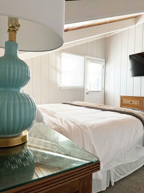 4 bedrooms, iron/ironing board, travel cot, free WiFi