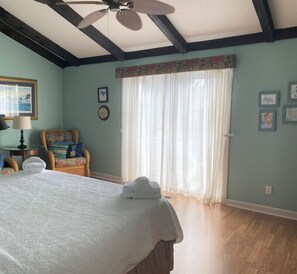 4 bedrooms, free WiFi, bed sheets