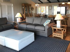 TV - 709 Bluefish - Ocean Front (Saint Helena Island)