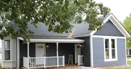 La guarida de Drew en el centro histórico de Pleasant Hill, MO