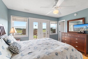 4 bedrooms, iron/ironing board, Internet