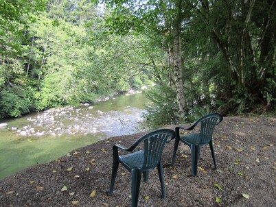 Welcome to Cabin on the Middlerun - All Cedar Cabin On The Sol Duc River