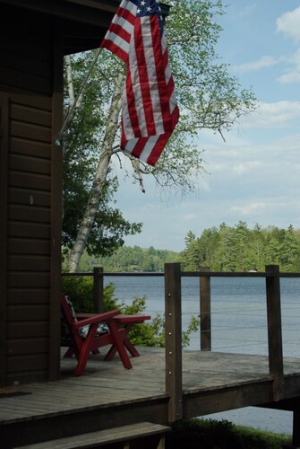 Aito Pohjoinen Maine Lakeside Retreat.  Live Like Paikallinen!