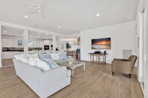 Smart TV, fireplace, DVD player, books - Ocean View, 3-Patio, 6BR, 6300sf Home w/Pool; 50 Steps to Beach, Coligny Circle! (Hilton Head Isalnd)