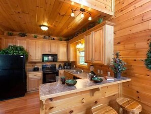 Microonde, forno, piano cottura, lavastoviglie