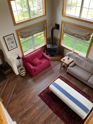 Smart-TV, Kamin, DVD-Player, Tischfußball