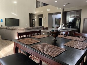 تناول الطعام