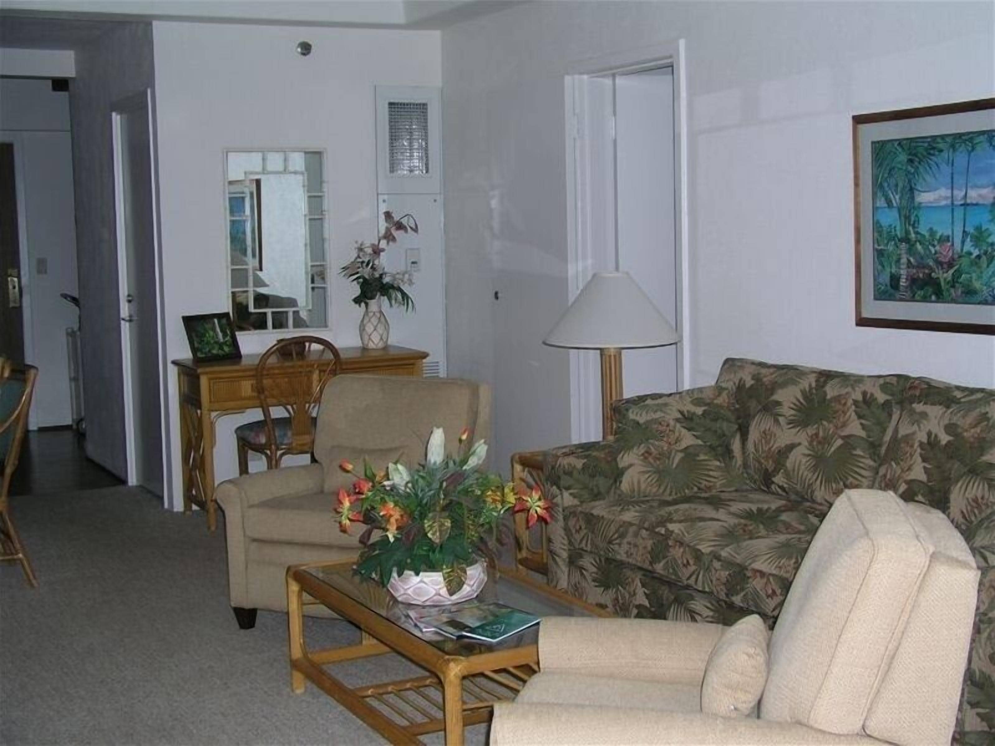 Smart TV, DVD player, stereo