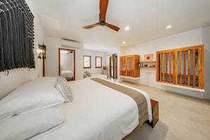 7 bedrooms, in-room safe, desk, WiFi