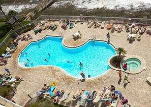 Et oppvarmet basseng