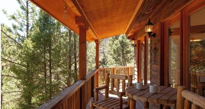 Timber Crest Retreat - In Town - Near Ski Area - WiFi - Satellite - Washer/Dryer