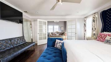 6 bedrooms, in-room safe, iron/ironing board, free WiFi