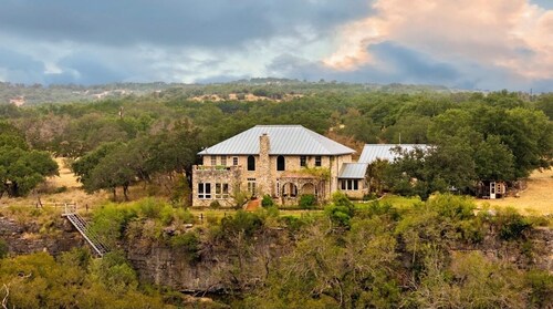 Retreat Pedernales-joella Stone Home Ranchissa