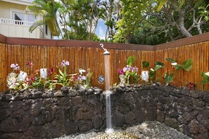 Property grounds - Plantation Cottage: Lavish Fairway Oasis w/ Pool/Spa, AC, and Gorgeous Sunsets! (Koloa)