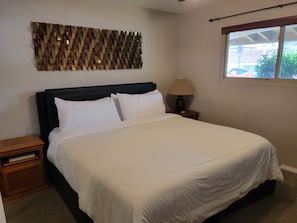 3 bedrooms, desk, iron/ironing board, travel cot