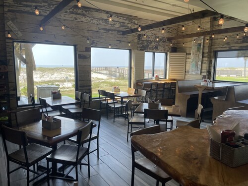 Beautiful Condo on the Ground Floor (Completely Renovated)