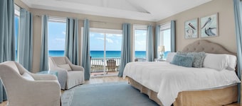 ⛱️The Shore House 🐾 Pet-Friendly Gulf-Front Home w/ Huge Deck and Game Den