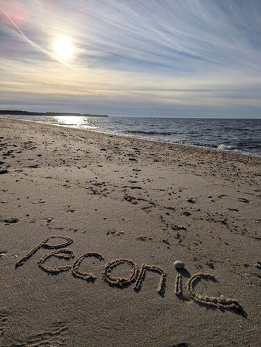 Fabulous Waterfront Property in the Heart of Wine Country