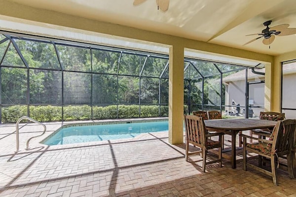 lanai w/ pool 15x35 ft.,southern
exposure