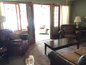 Smart-TV, peis og DVD-spiller