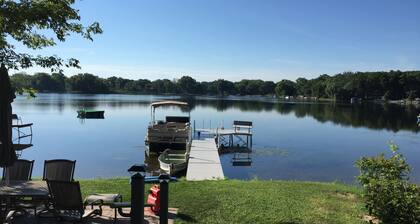 Family And Pet-Friendly On Waubeesee Lake ~ Includes Kayaks!