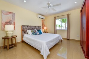 5 Schlafzimmer, Bügeleisen/Bügelbrett, WLAN, Bettwäsche