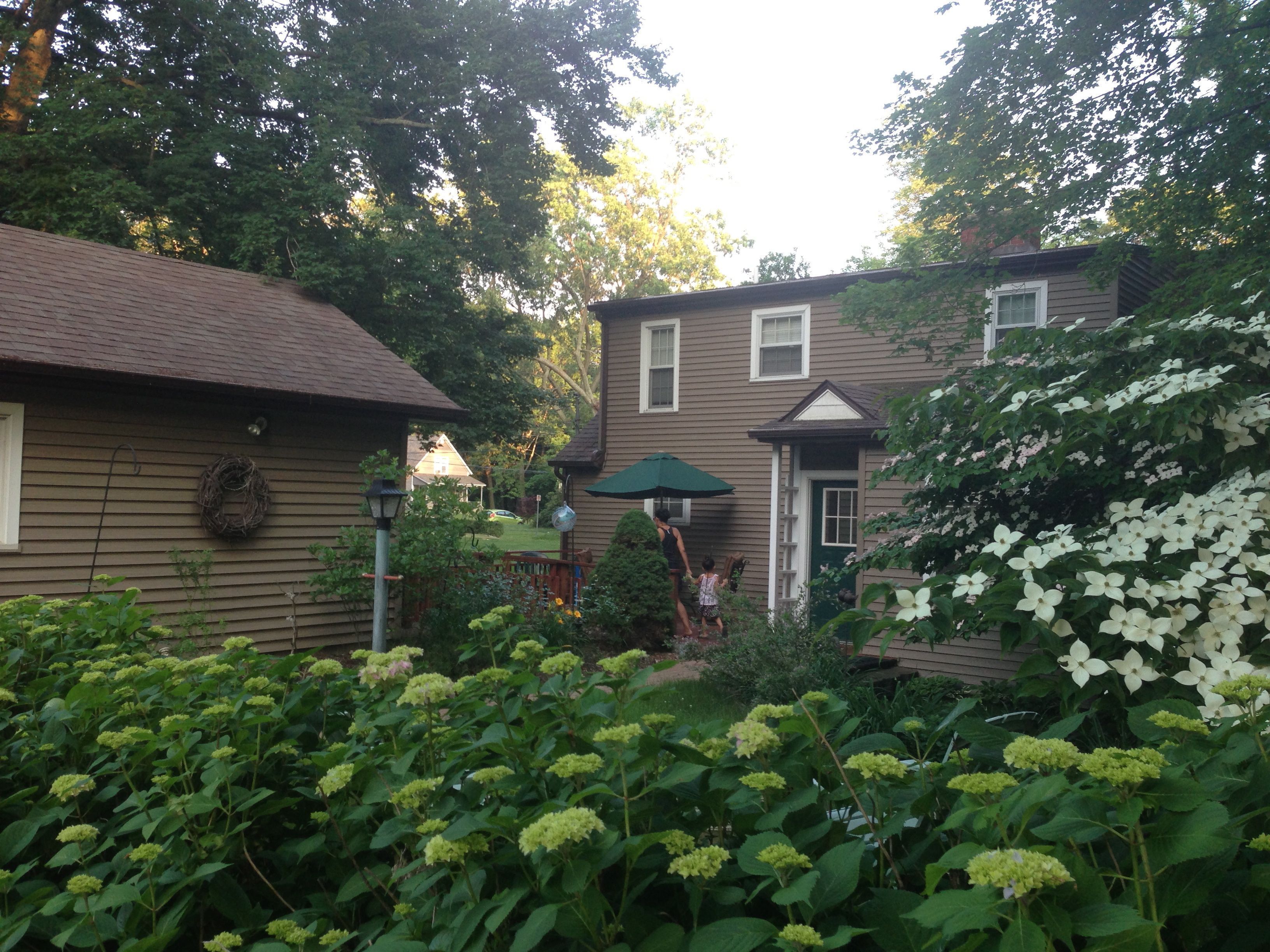 Comfortable, Accessible, Vacation Home in Lake Michigan Beachtown