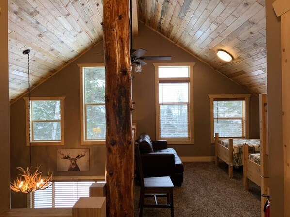 3 dormitoris, planxa i posts de planxar, wifi gratuïta i roba de llit 