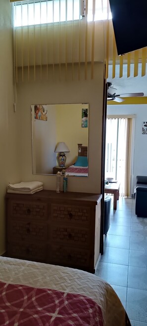 1 Schlafzimmer, Zimmersafe, kostenloses WLAN, Bettwäsche