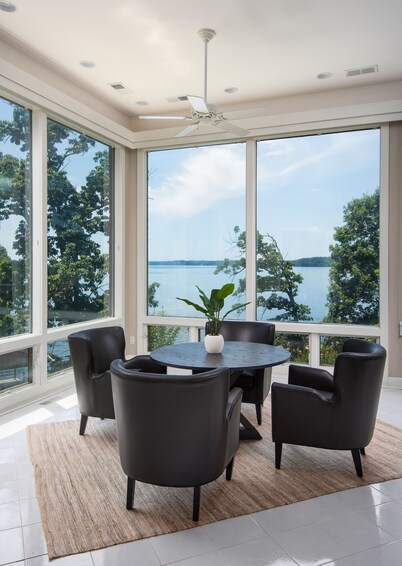 Robert Trent Jones , Wilson Dam view & Water retreat