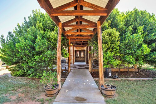 The Olive Cabin at Mendelbaum Winery Guest Cabins