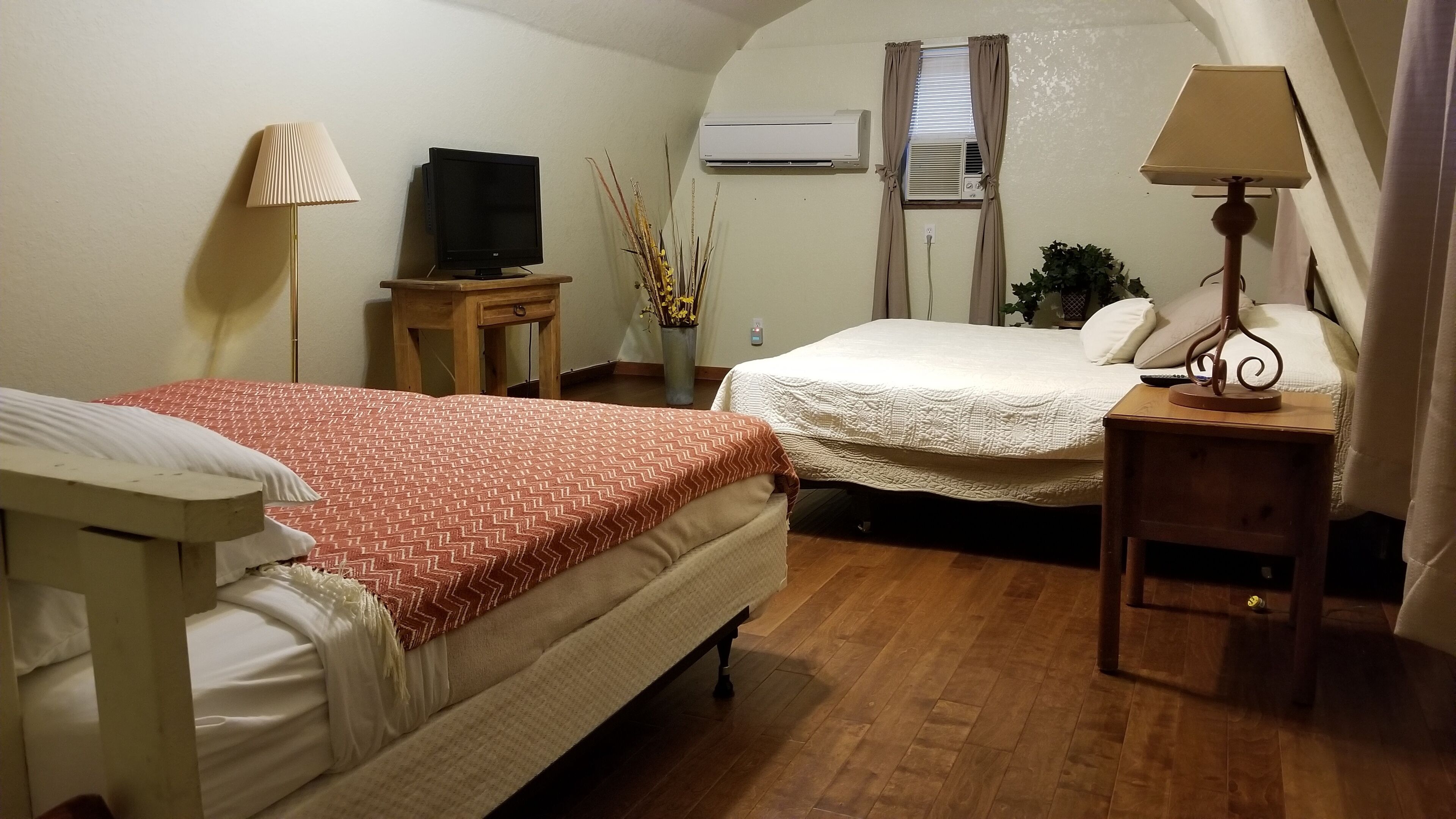 1 quarto, ferros/tábuas de passar roupa, Wi-Fi, roupa de cama