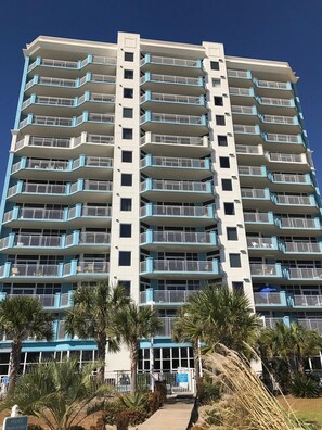 Exterior - Luxurious and Elegant, 4BR Ocean Front, Get away! Ocean Blue - Myrtle Beach, SC! (Myrtle Beach)