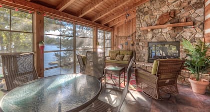 Family Fun Lakefront Vacation Log Home # 8/11, 6bd, 4 kylpy, vuodepaikkoja 20, 6500 sf