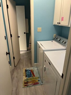 Interior - 3 Bedroom 2 Bath Condo Overlooking the Pool W/ Private Balcony (Santa)