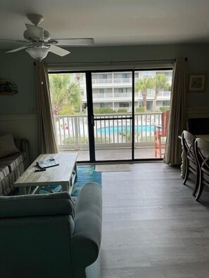 Smart TV, DVD player, stereo - 3 Bedroom 2 Bath Condo Overlooking the Pool W/ Private Balcony (Santa)