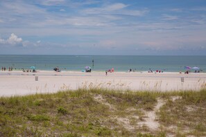 ビーチ、サンラウンジャー、ビーチタオル